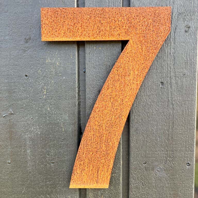 Número de casa em aço corten 7 - 30 cm