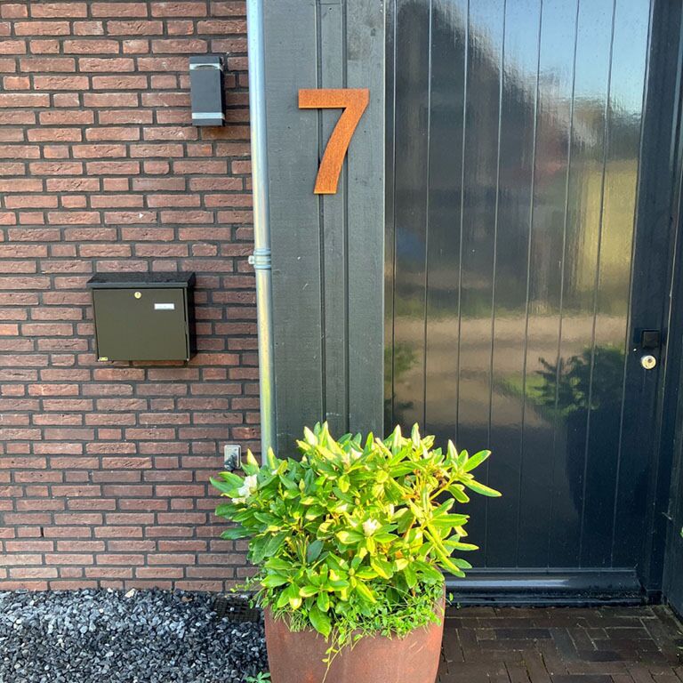 Número de casa em aço corten 7 - 30 cm