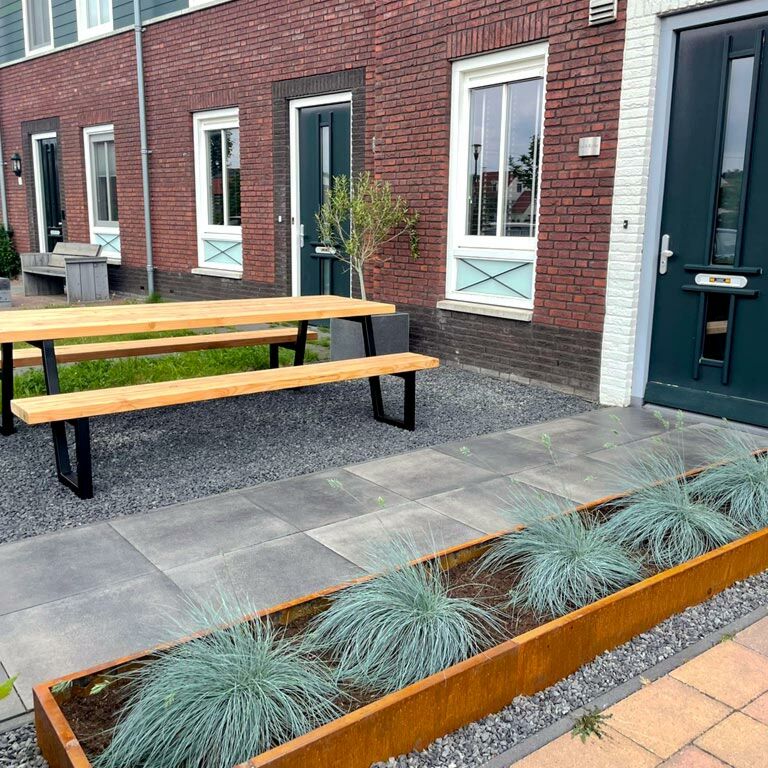 Borda fixa em aço corten 22 cm (comprimento 240 cm)