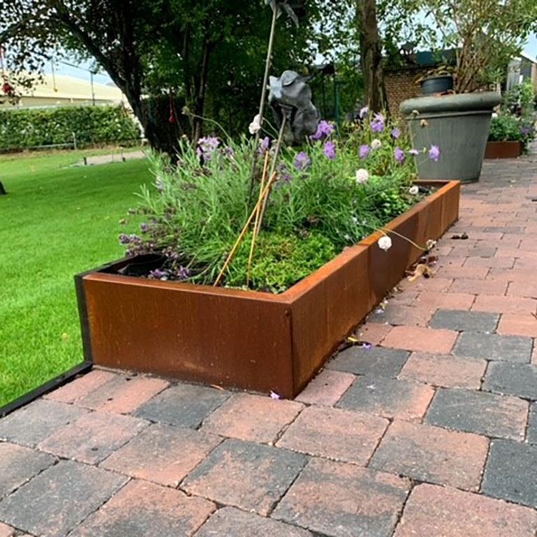 Muro de contenção reto de aço corten 100 cm (altura 40 cm)