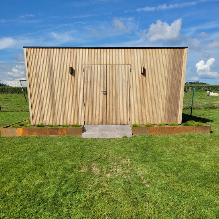Muro de contenção reto de aço corten 100 cm (altura 30 cm)