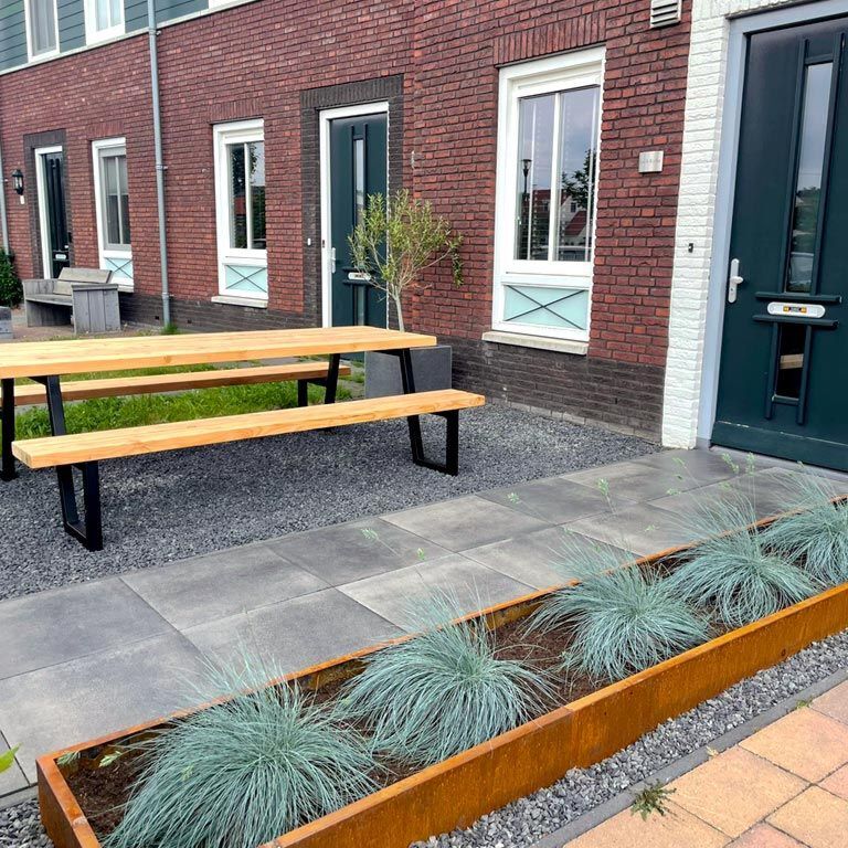 Borda fixa em aço corten 22 cm (comprimento 240 cm)