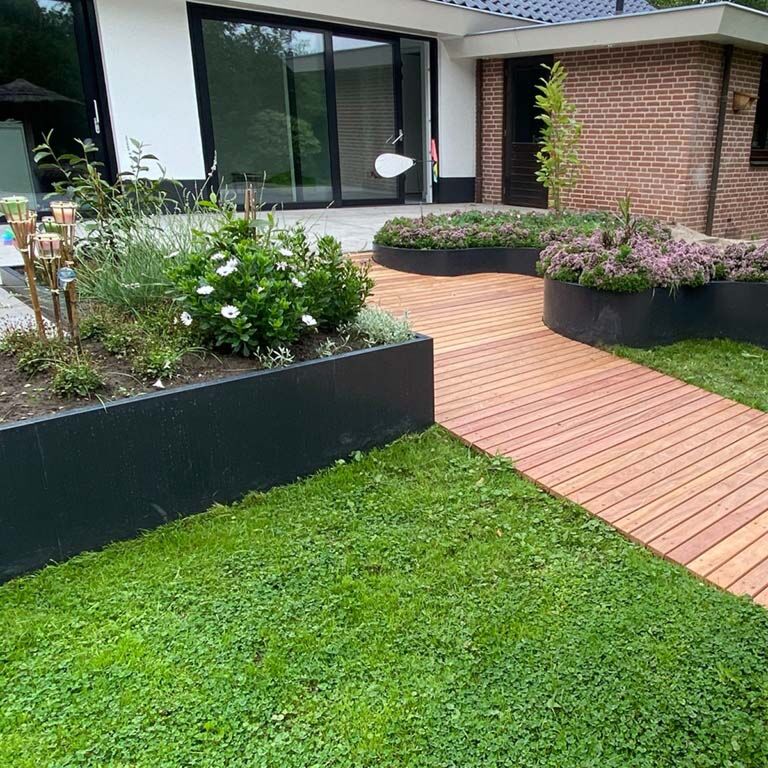 Muro de contenção reto em aço com revestimento em pó 150 cm (altura 60 cm)