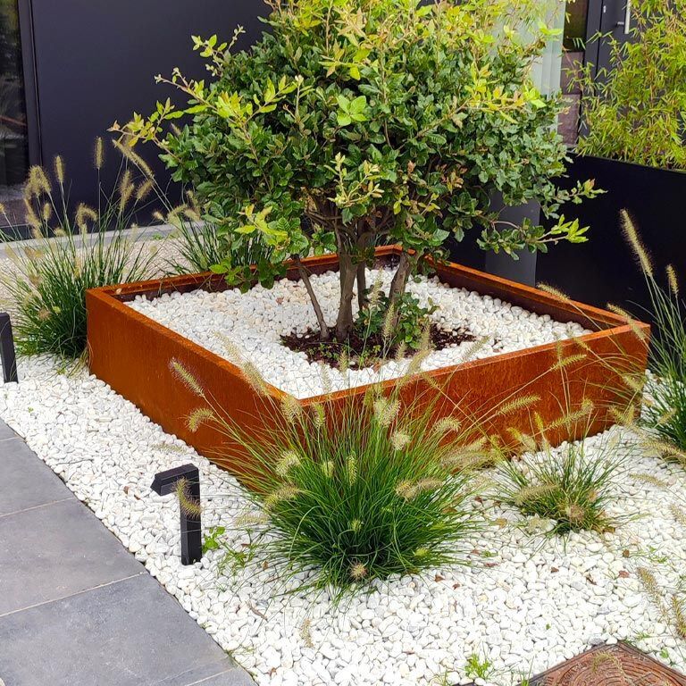 Floreira em aço corten Miami 120 x 120 cm