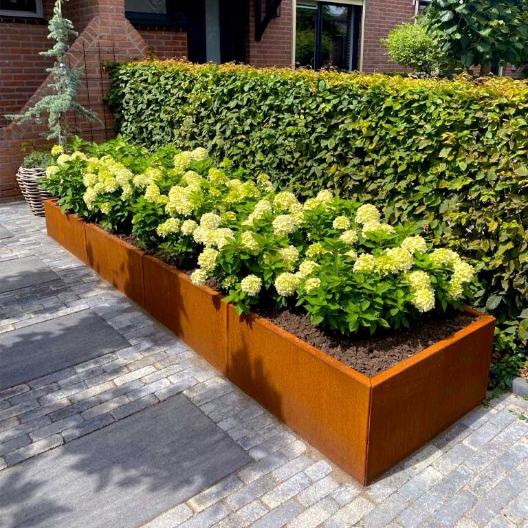 Floreira em aço corten Texas xxl 400 x 30 cm