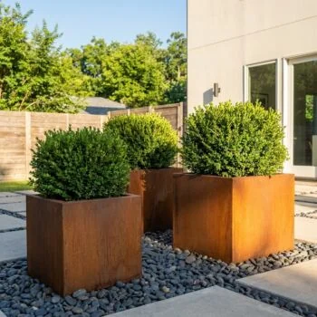 Floreira em aço corten - Quadrado - 60 x 60 x 60 cm - Com placa de base