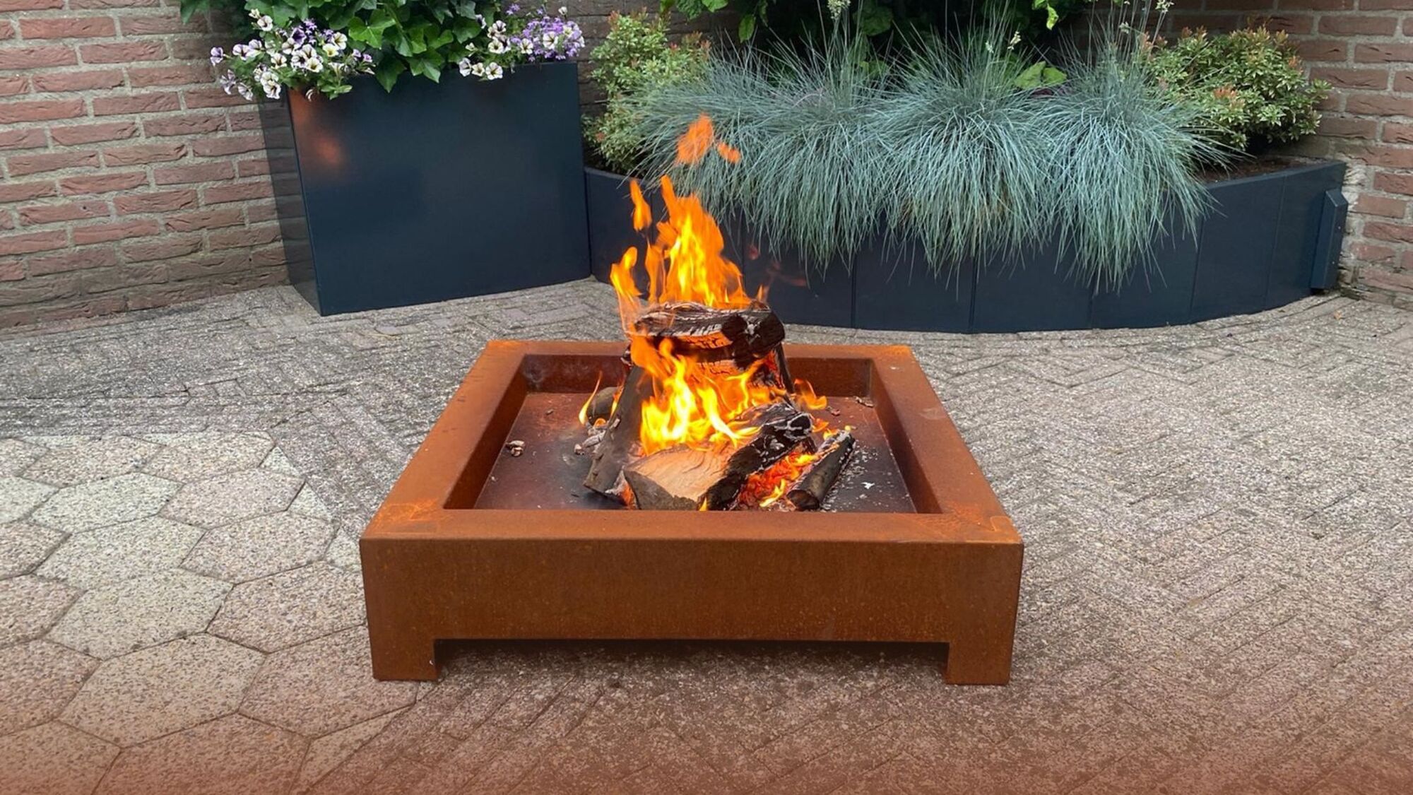 Como usar com segurança churrasqueiras de aço corten?